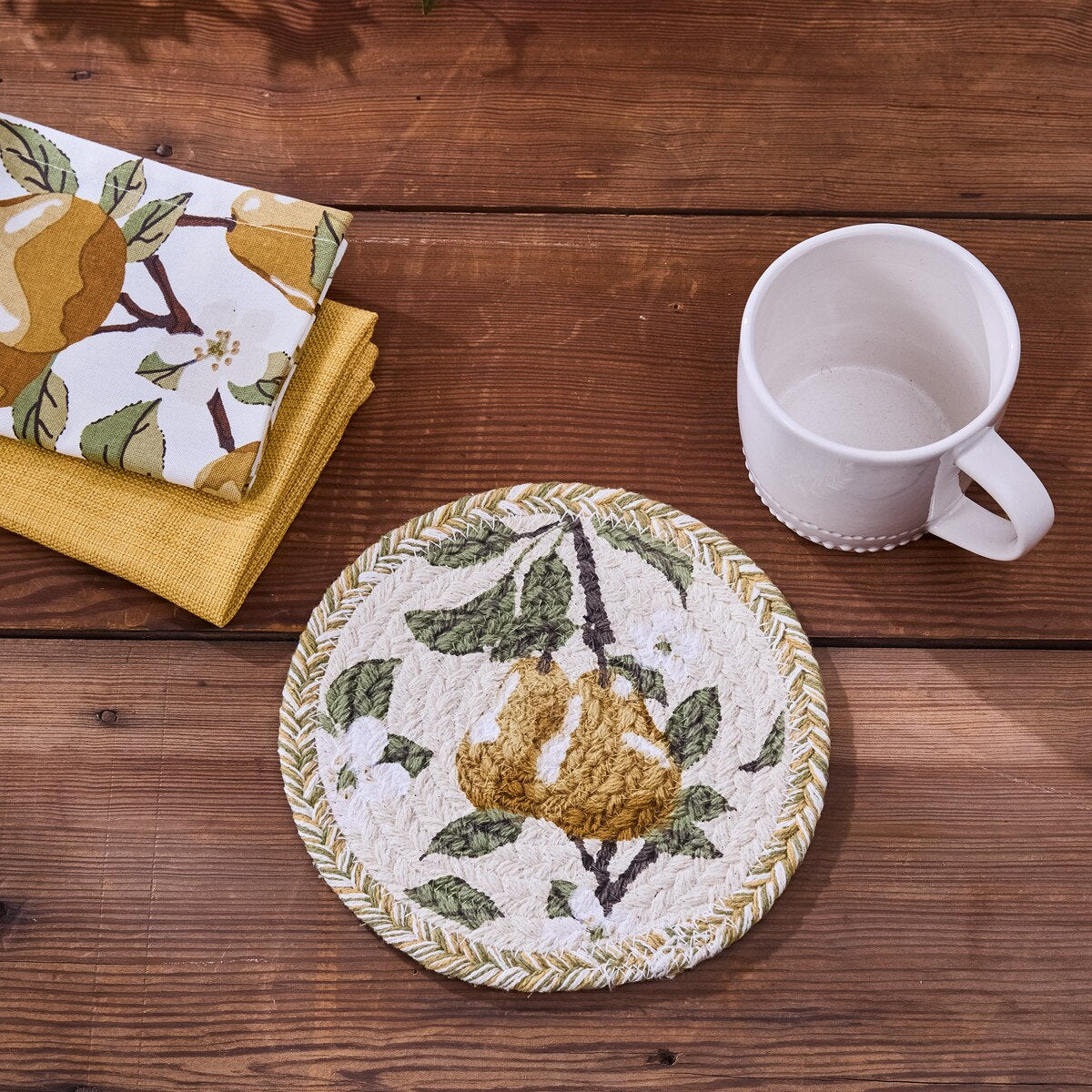 Golden Pear Printed Braided 8" Trivet